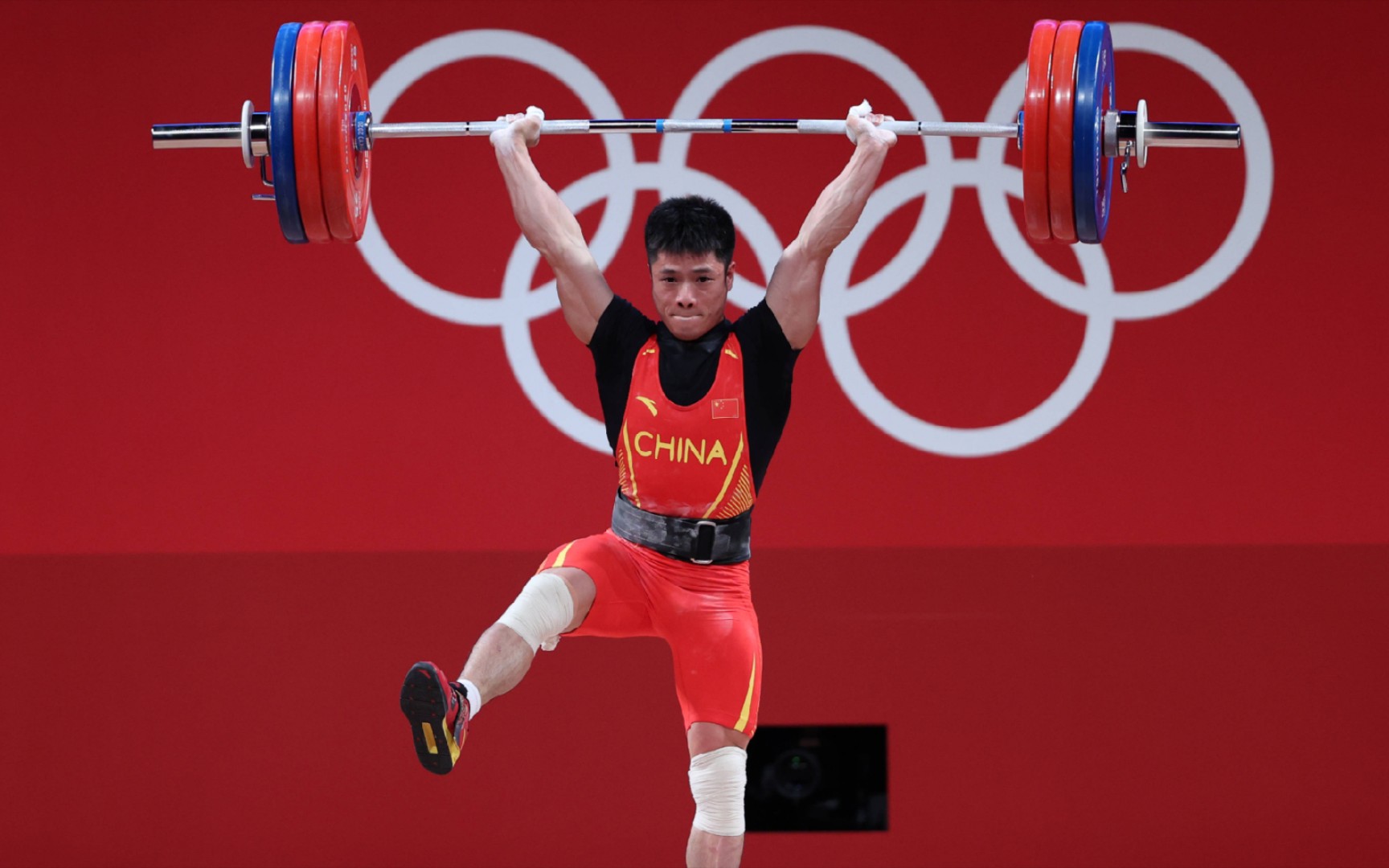李发彬再现"金鸡独立"回顾历届奥运男子举重夺冠艰难时刻_哔哩哔哩