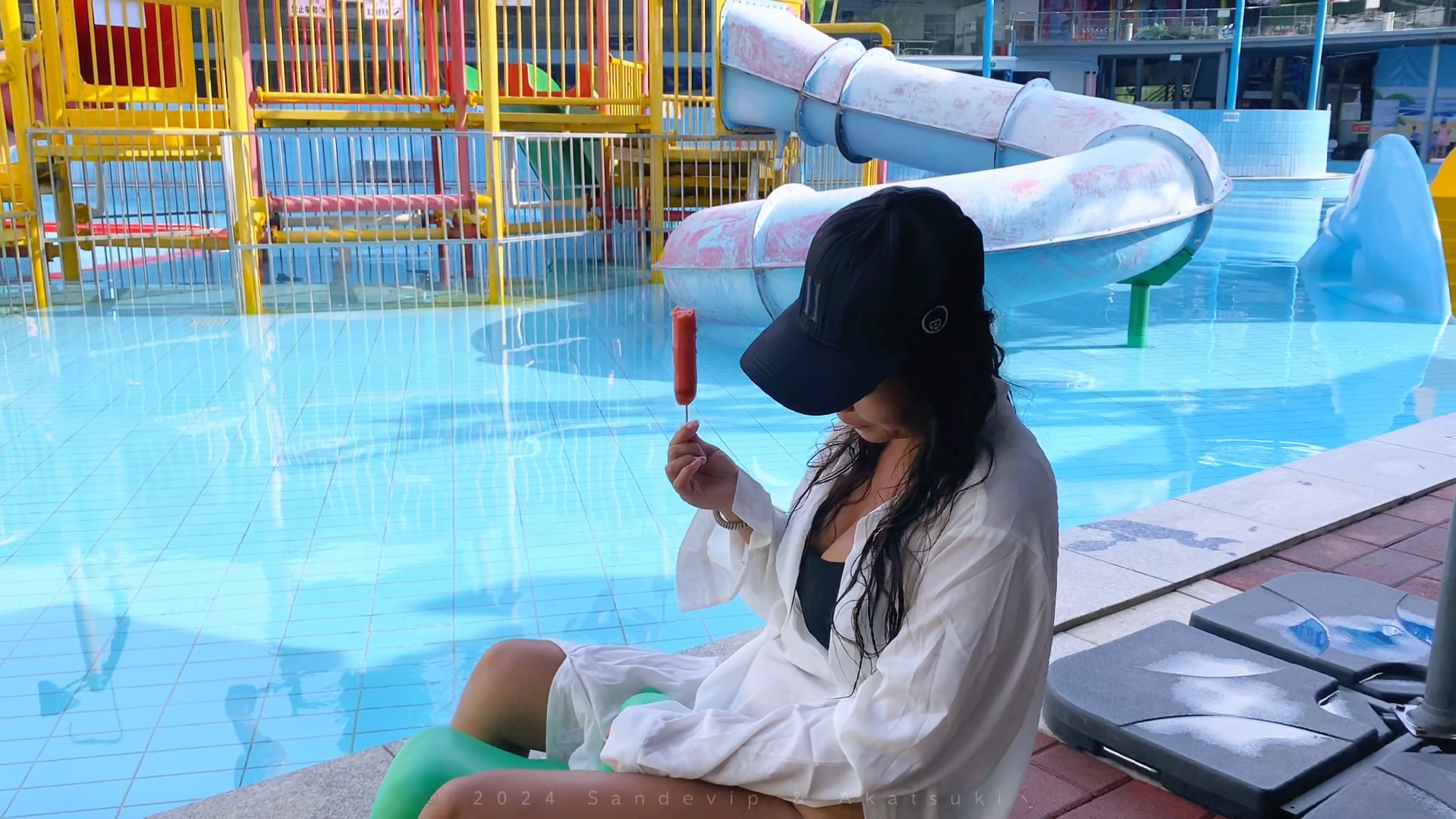 比基尼美女拍摄