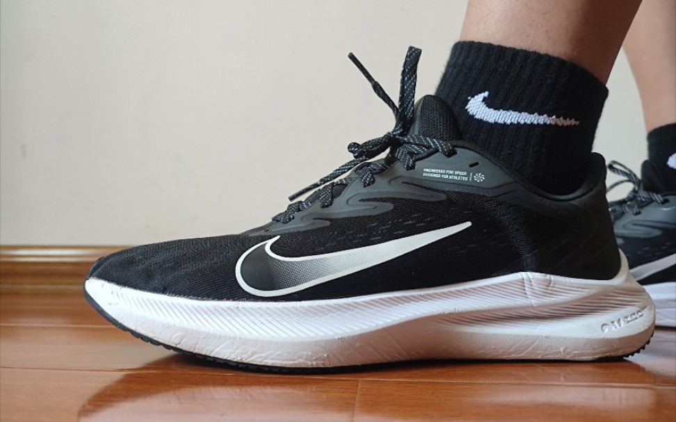 耐克战损版winflo7登月7