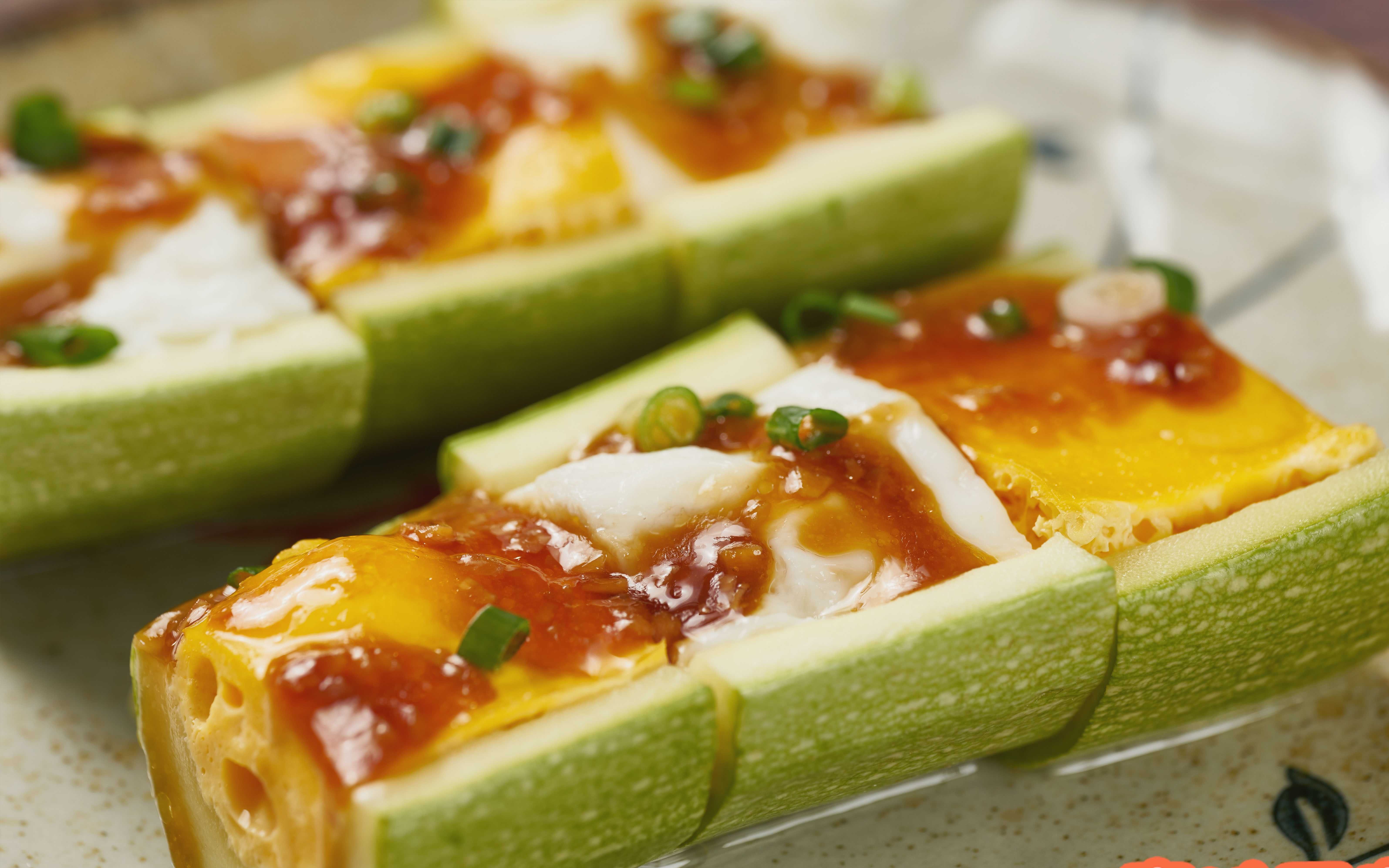 西葫芦蒸蛋做夜宵,在家吃好才健康(04﹃04)