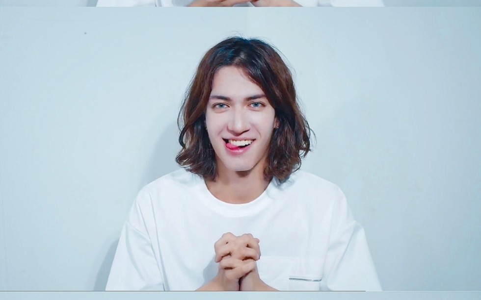 drum尊victor进来看帅哥换衣服