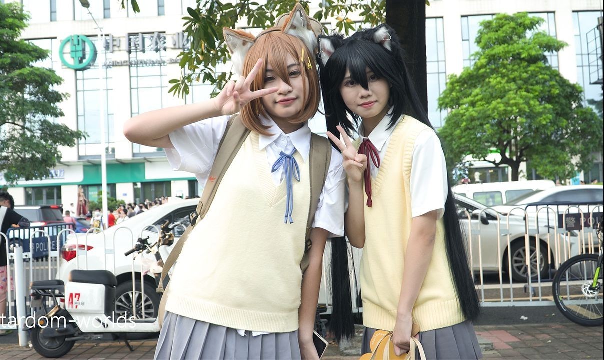 2023广州艾妮漫展 轻音少女 cos 平泽唯 中野梓 jk制服