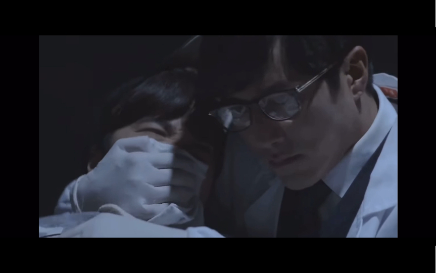 帅哥被迷晕捂晕绑起来