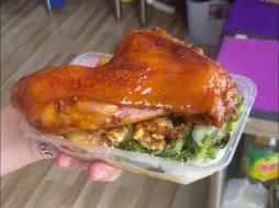 Video herunterladen: 三元饭堂照烧鸡腿饭