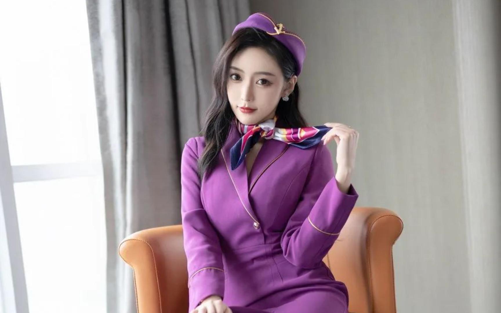 性感女神王馨瑶yanni紫色套装制服丝袜系列写真