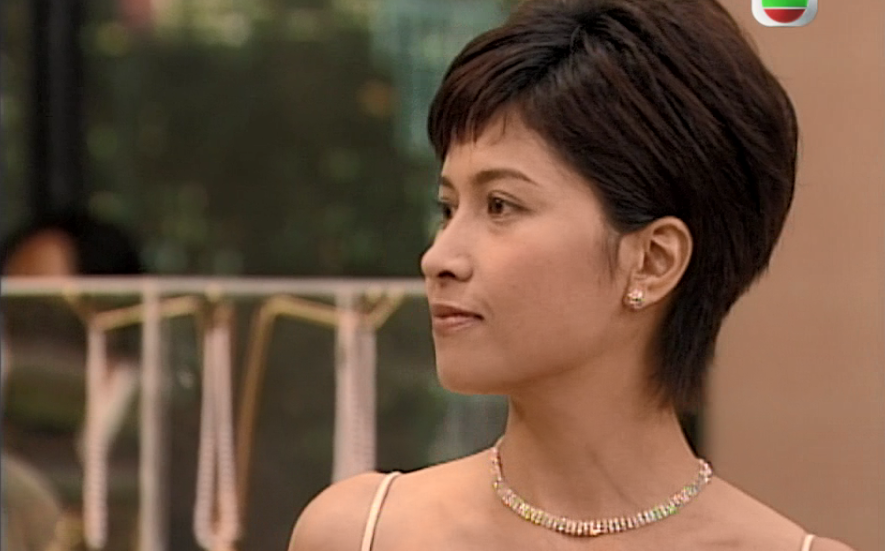 颜值双商暴打大女主创世纪tinacut3亨少展开追求攻势tina难忘旧情反被