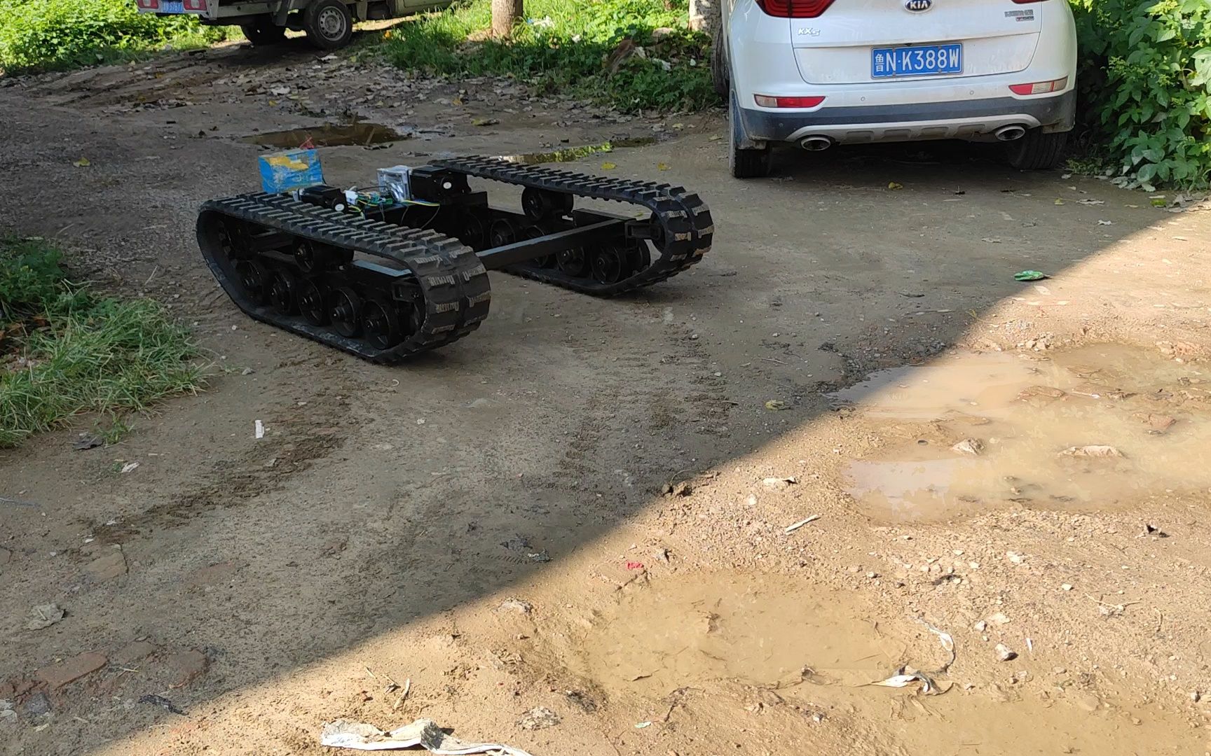 电动橡胶履带底盘机器人消防机器人配套履带底盘各种款式3