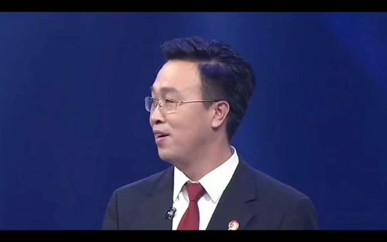 【震惊!宾馆房间被偷拍】出差入住宾馆,竟在房间内发现微型摄像头!哔哩哔哩bilibili