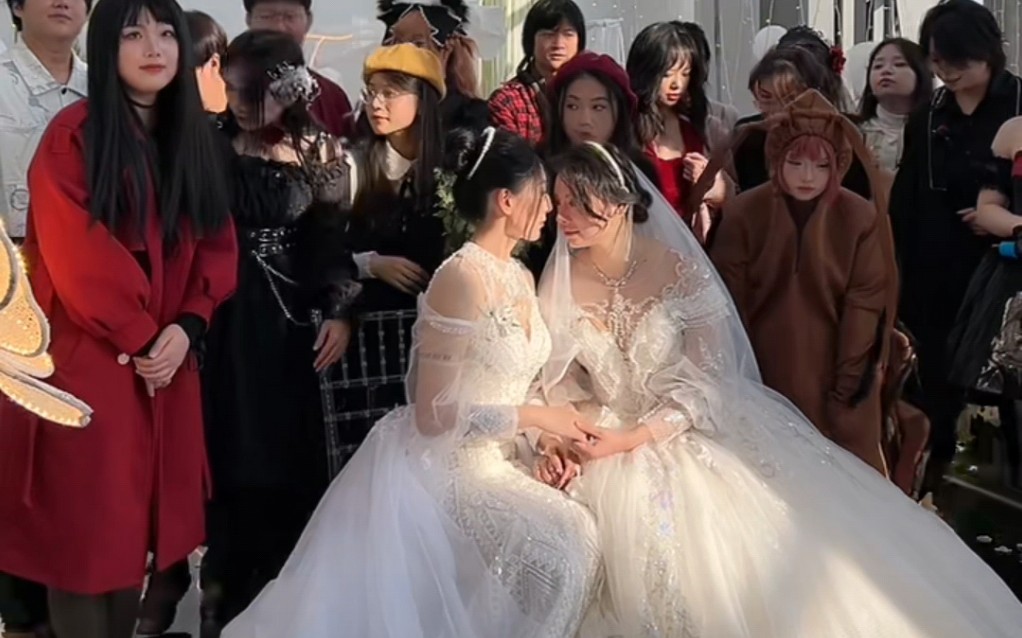 莫伊拉与瞳瑶结婚直播切片