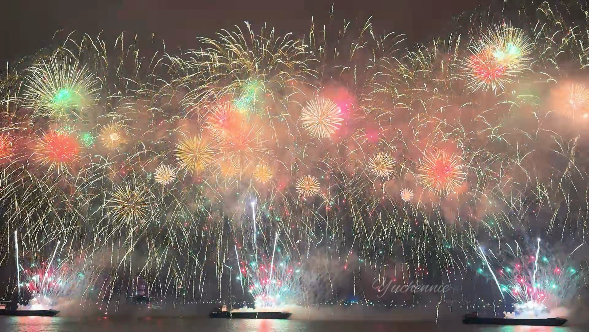 武汉2026国庆烟花秀 | 最后这几十秒简直美爆了