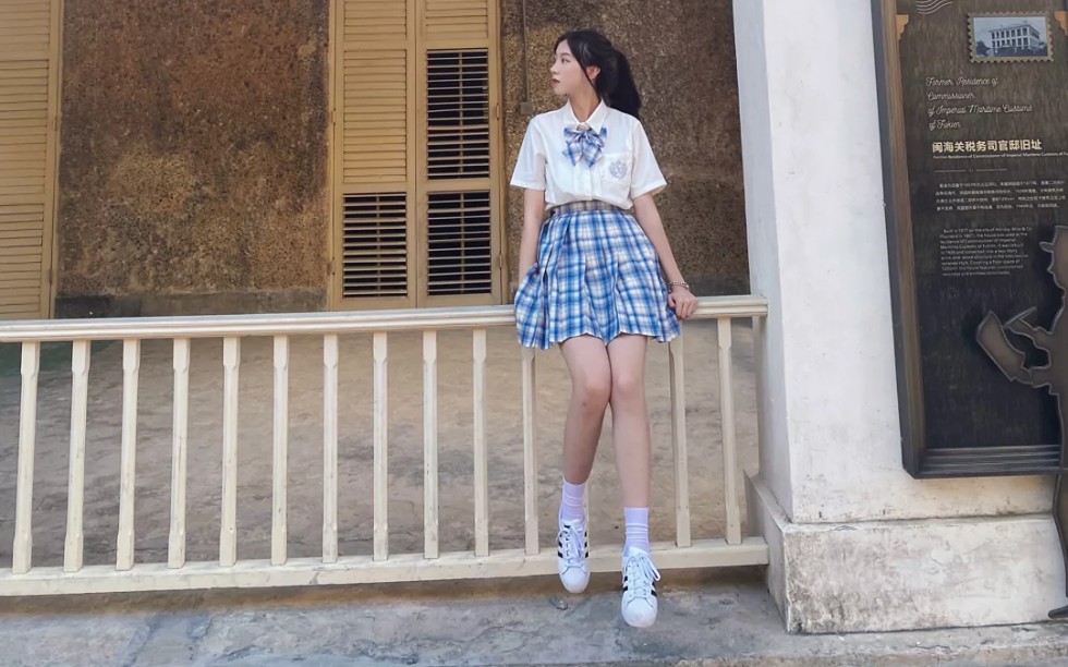 假期旅游当然要拍美美哒照片啦(jk+长白袜贝壳头真的很应景^_^)-何yl泰裤辣-何yl泰裤辣-哔哩哔哩视频