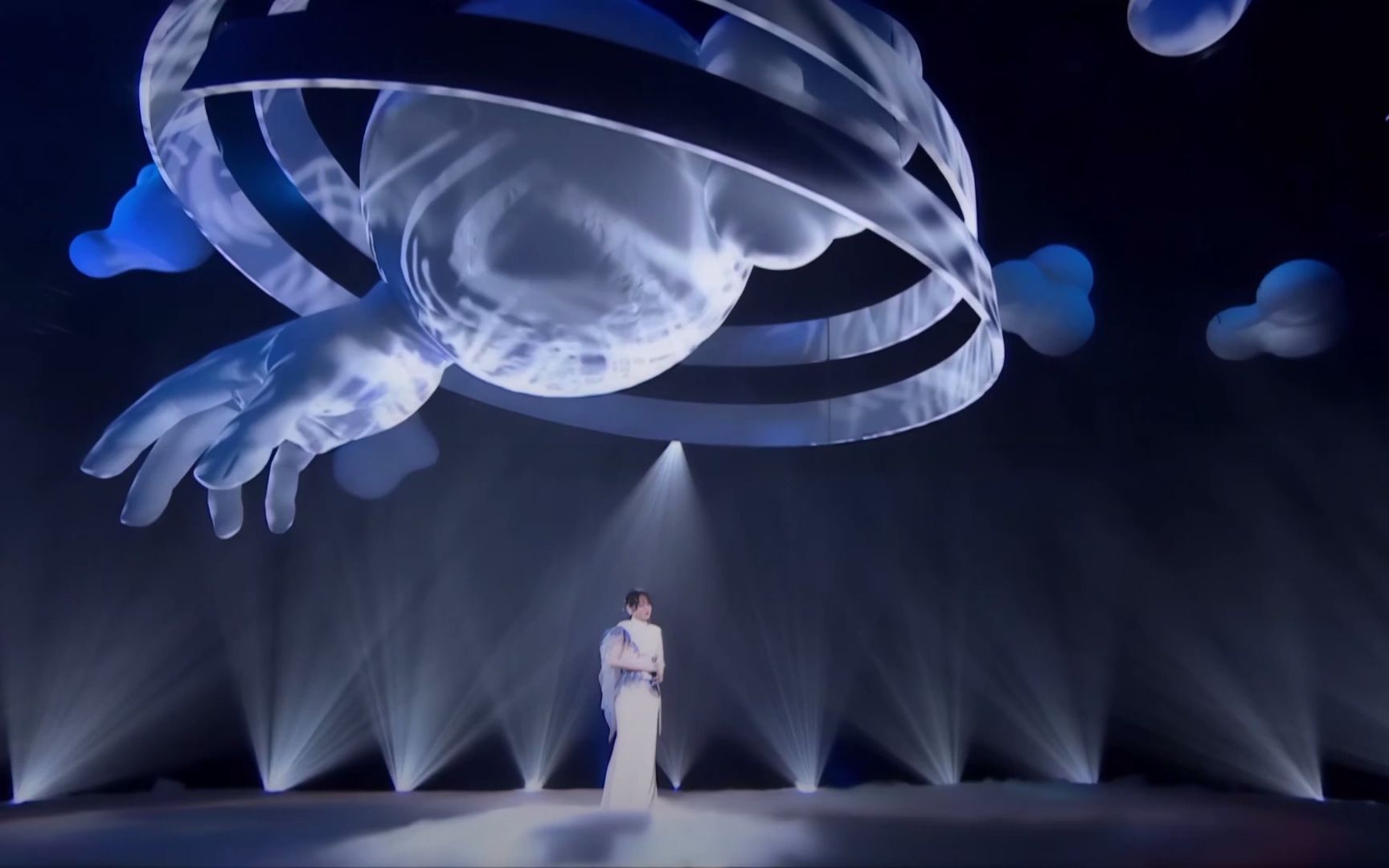 萨顶顶2020hi电影音乐错词左手指月live萨手人寰持续输出