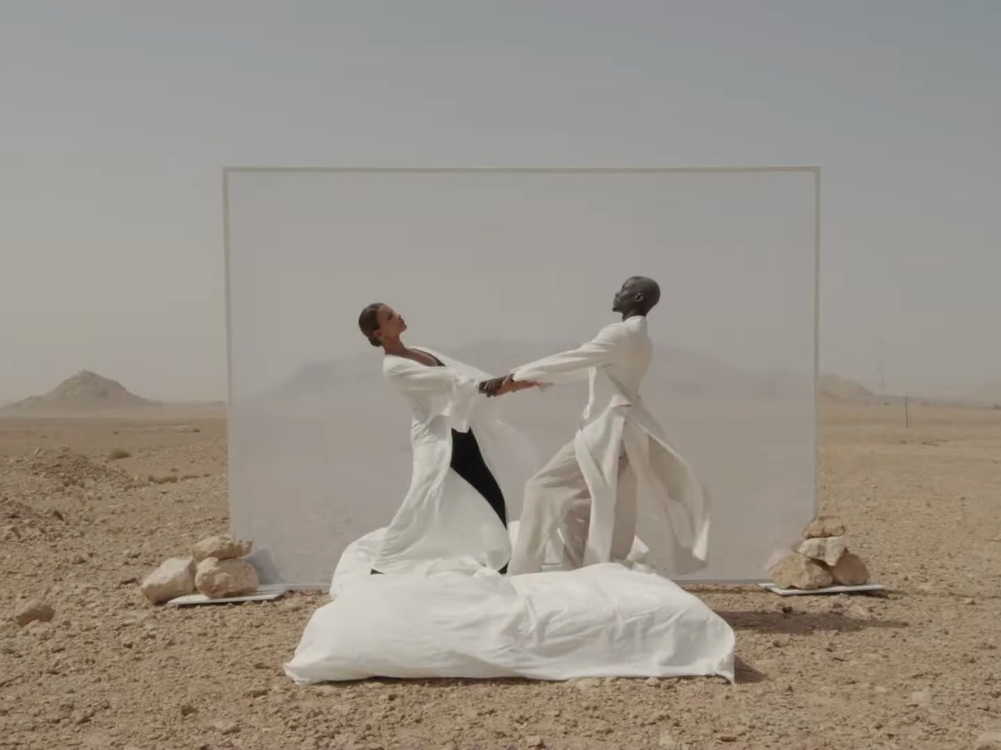 「时尚电影」身体与舞蹈哲学 BOUGUESSA SS22 ｜ Fashion Film ｜ Directed by Augusta quaynor