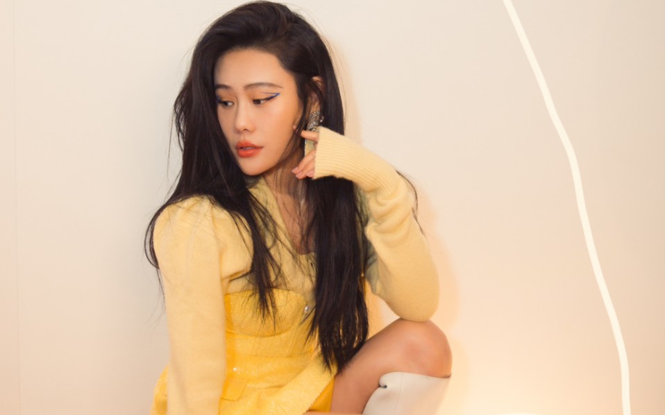 《盛夏光年》【袁娅维】