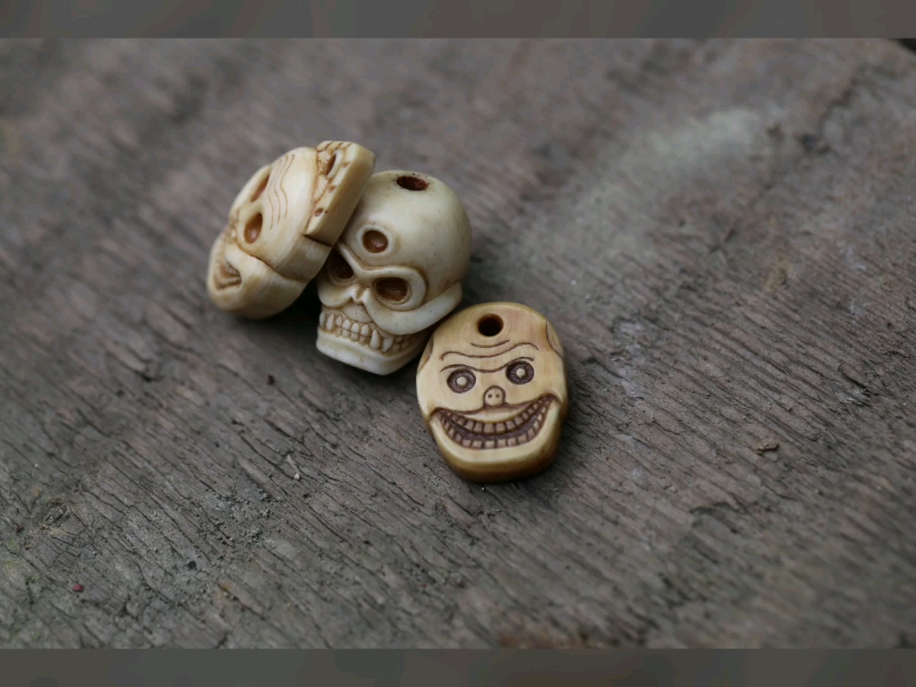 尸林怙主,即尸陀林主,又称"墓葬主",是本尊胜乐及空行母的不共护法.