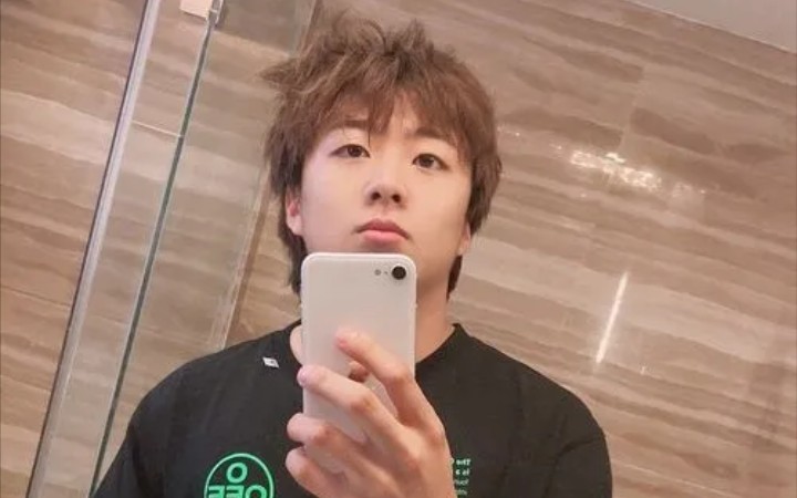 小潮院长与海皇棹脑丸的亲吻