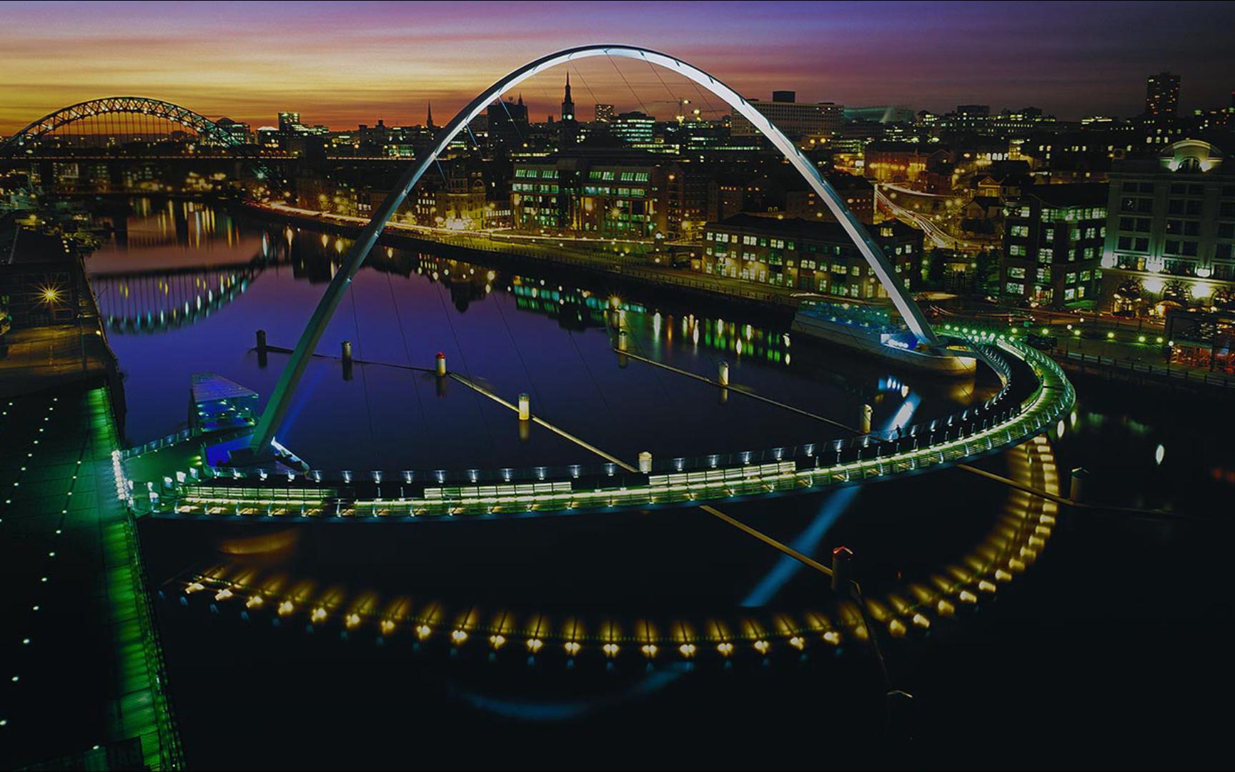 英格兰,纽卡斯尔,横跨泰恩河的盖茨黑德千禧桥(08