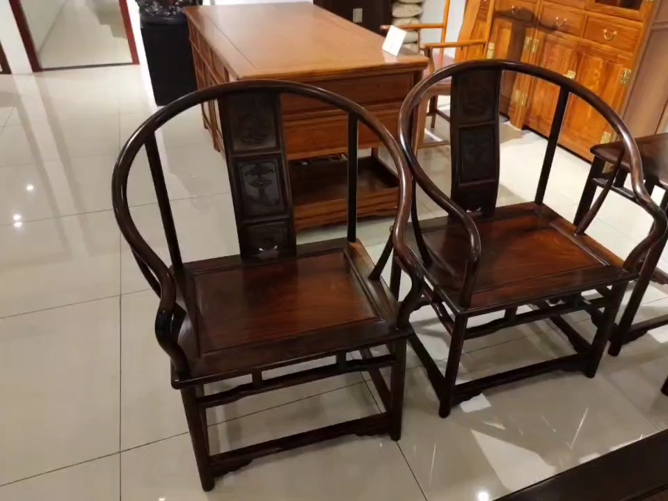 济宁王义红木家具带你探索其大红酸枝精品的价值与精湛工艺