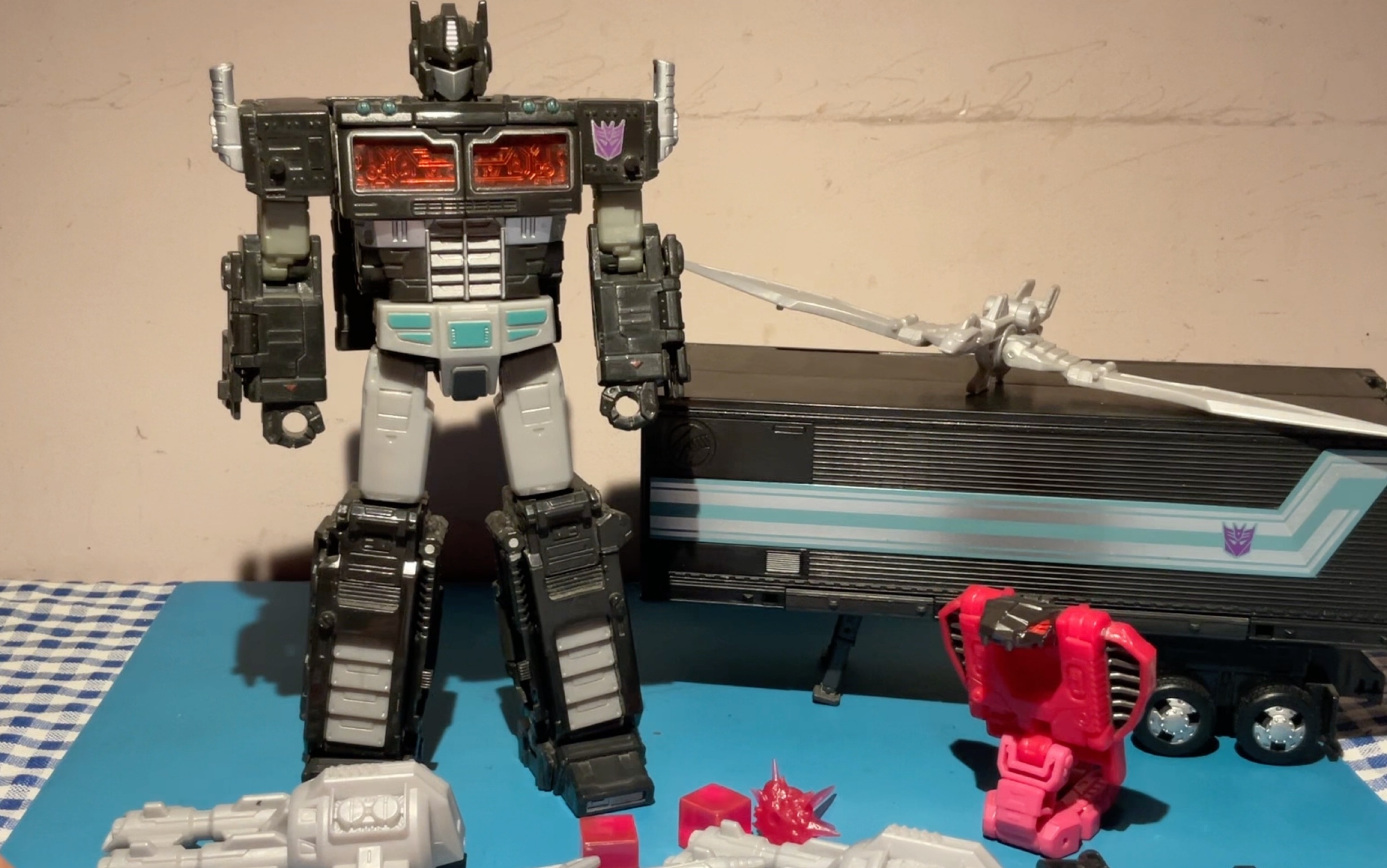 【变形金刚玩具分享】网飞限定 暗黑擎天柱 复仇皇 暗天陨 决战塞伯坦