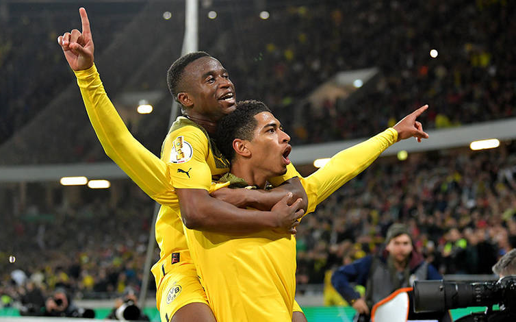 【德国杯】多特蒙德2-0汉诺威96,贝林厄姆点射,阿德耶米染红