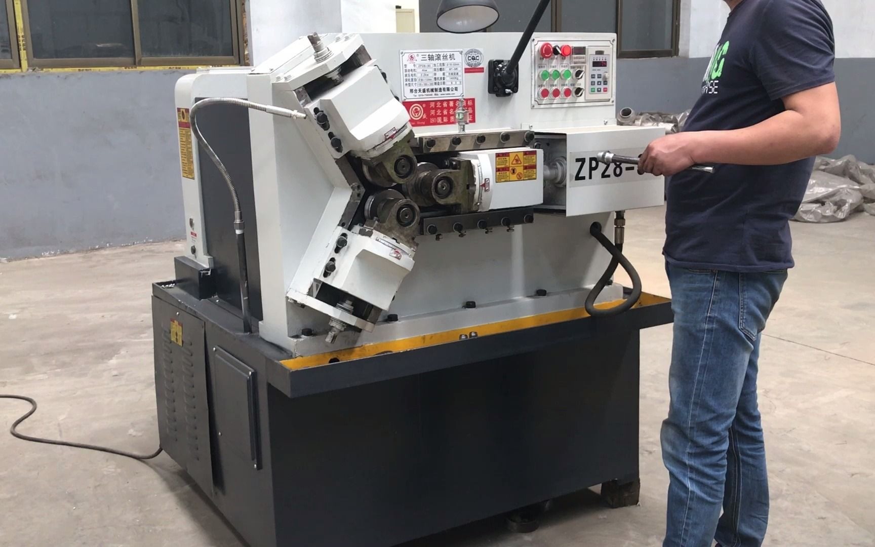 30三轴滚丝机_哔哩哔哩 (゜-゜)つロ 干杯~-bilibili