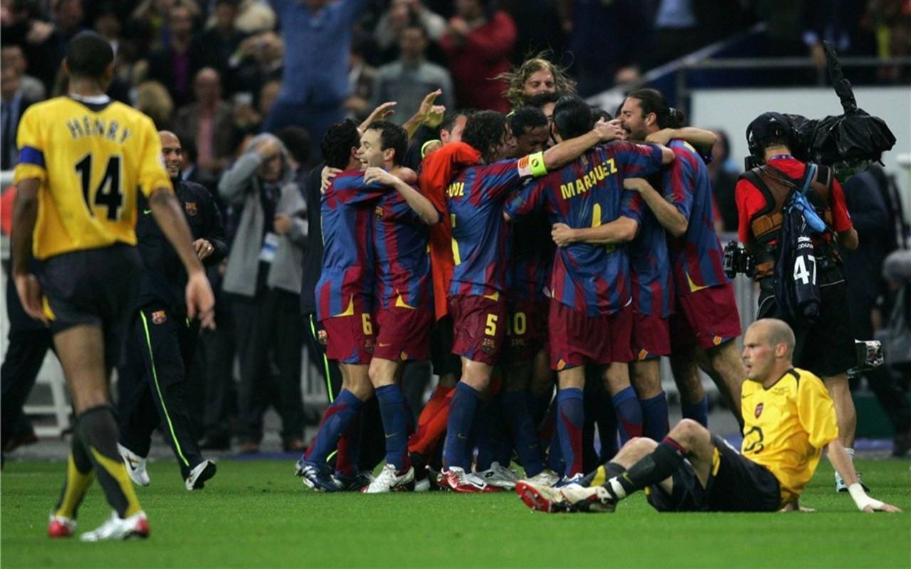 14年前的今天巴黎雨夜巅峰对决巴萨梦二队21逆转阿森纳