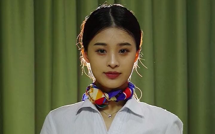 致敬了不起的她 移动客服小姐姐下班后的样子你见过吗?