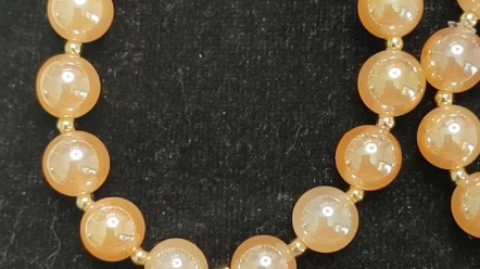 今天上午制作的第一波香槟玛瑙手串,小姐姐们看过来