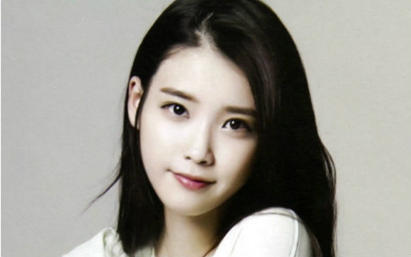 【iu李知恩】星期五见面 小剧场演唱会现场版 字幕版