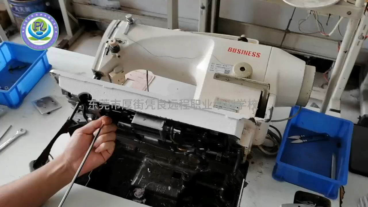 凭良工业缝纫机操作与维修培训/针车培训学校/学缝纫机机修去哪里学