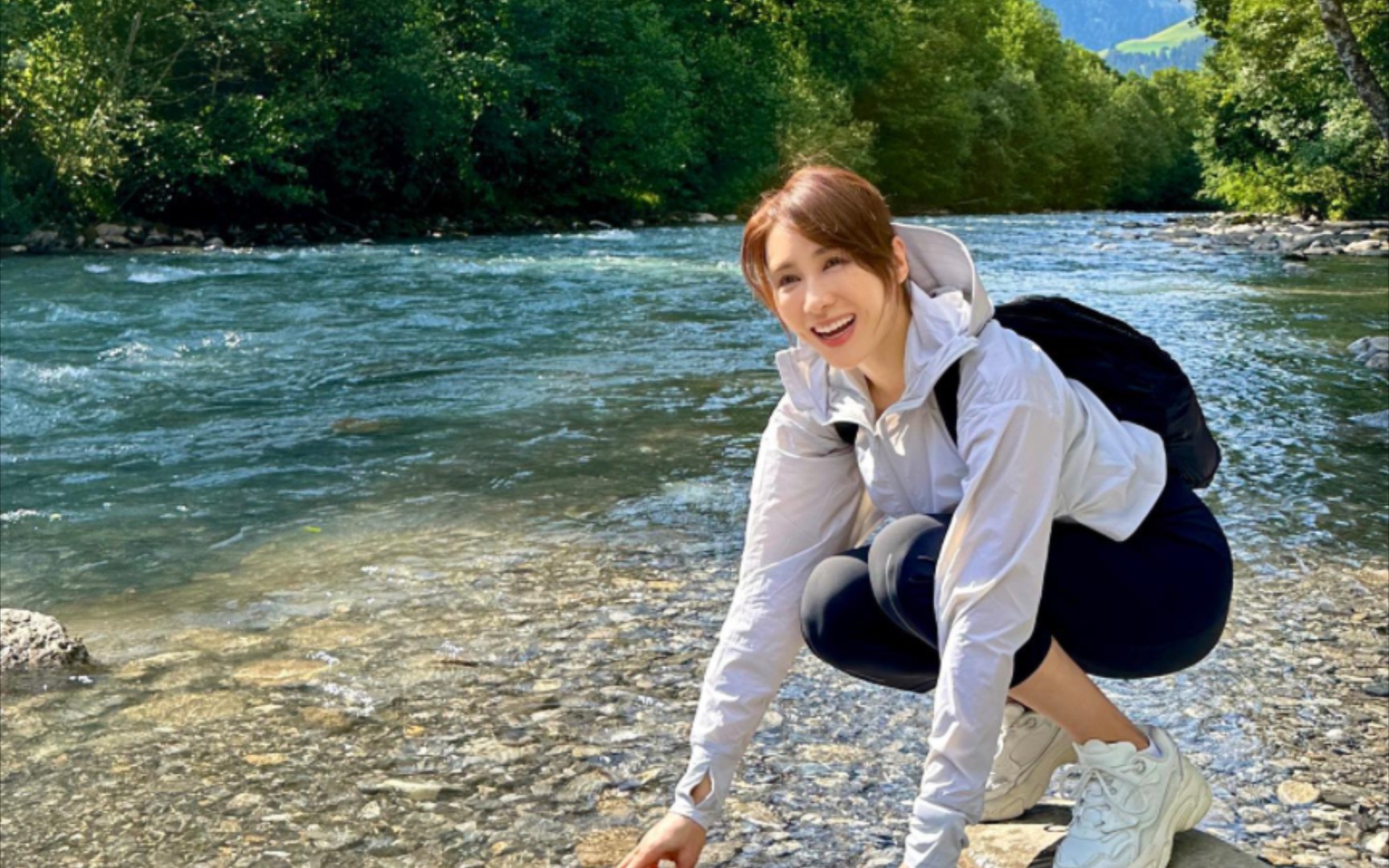 2023年11月13日,黎姿发布