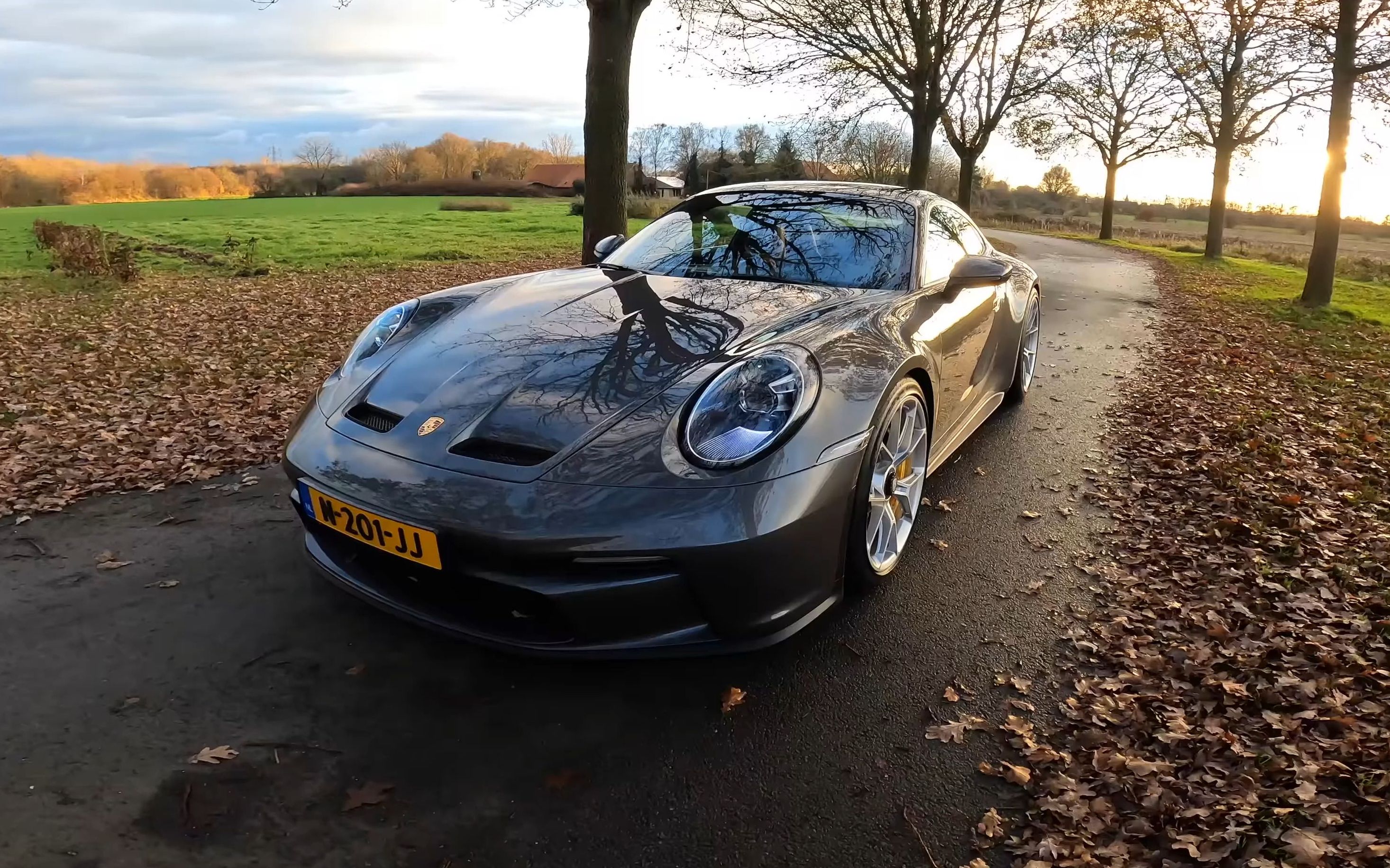 醉人声浪!保时捷911 992 gt3高速测试及炸桥洞试听【autotopnl】