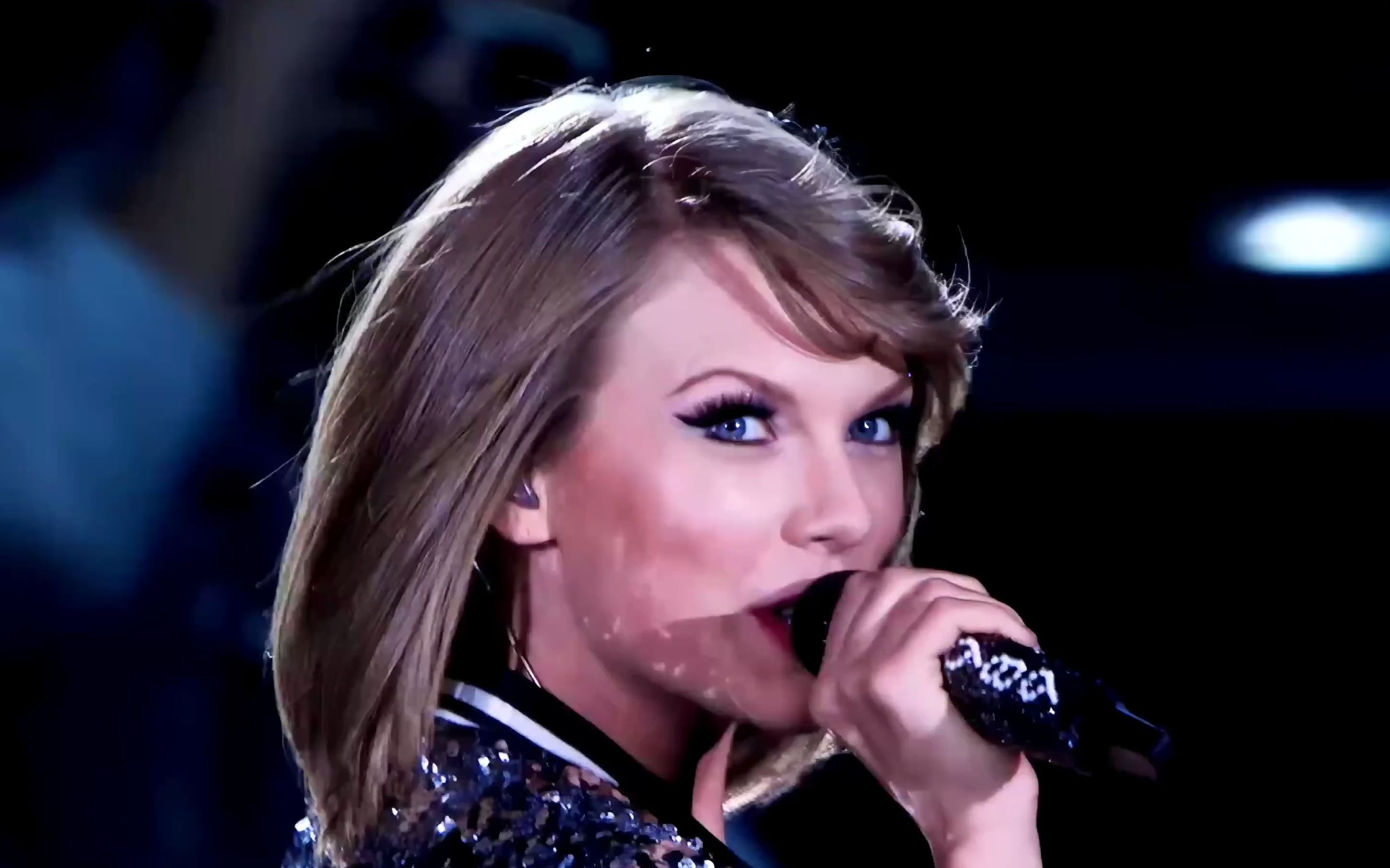 [图]【4K收藏】霉霉1989世界巡回演唱会(Taylor Swift The 1989 World Tour Live)2015悉尼站[中英字幕]