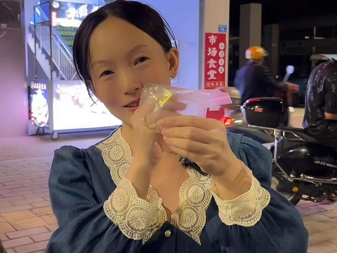 蕾蕾室外30度烤金,非常舒适,9191莆田回收黄金