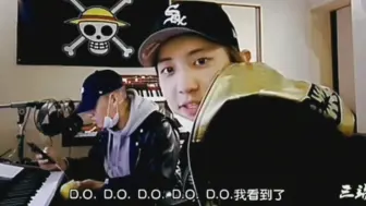 Download Video: 【灿嘟chansoo】震惊！都暻秀既然回应朴灿烈的爱意还赠送香吻！！！