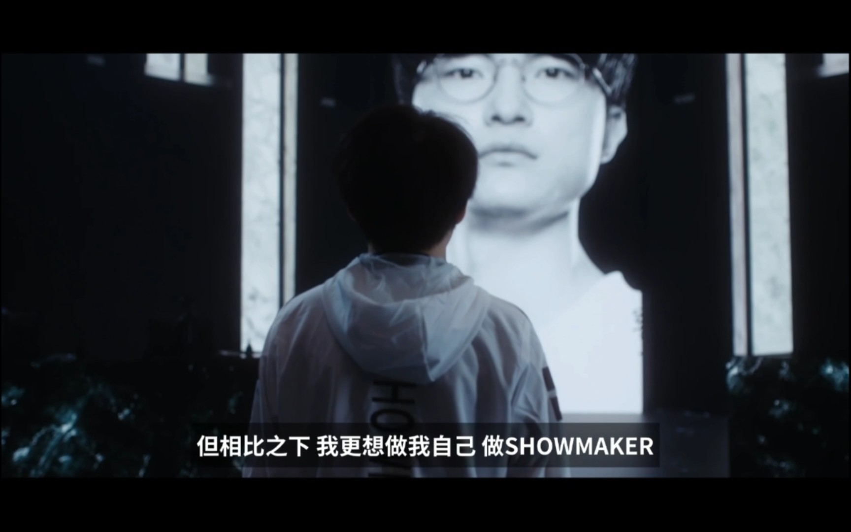 他就是许秀!showmaker,不是faker,是dk中单,lck三冠王,s10全球总决赛冠军,以及.....