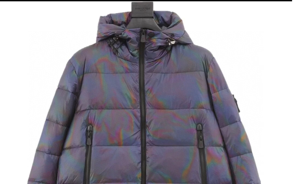 说一下高仿moncler蒙口23fw珠光炫彩滑雪羽绒服