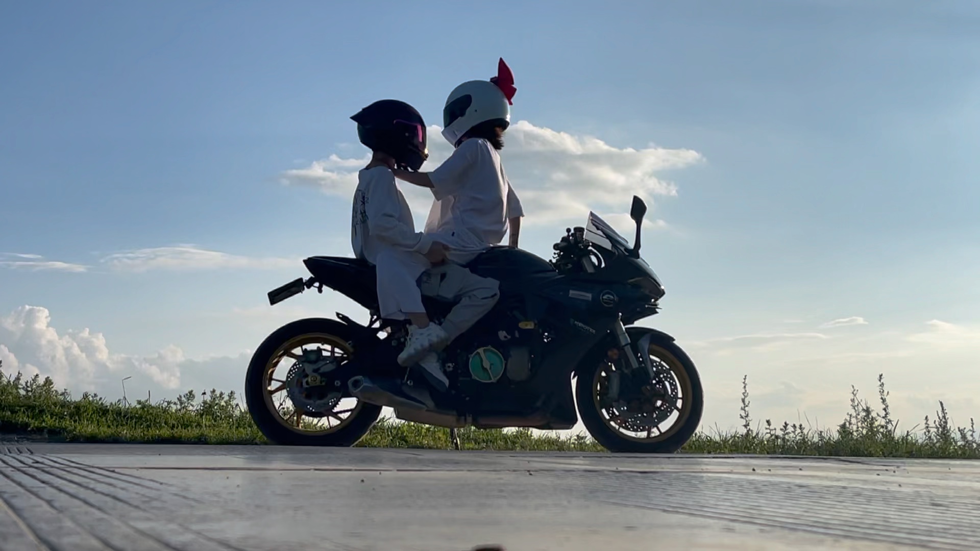 机车情侣生活日常