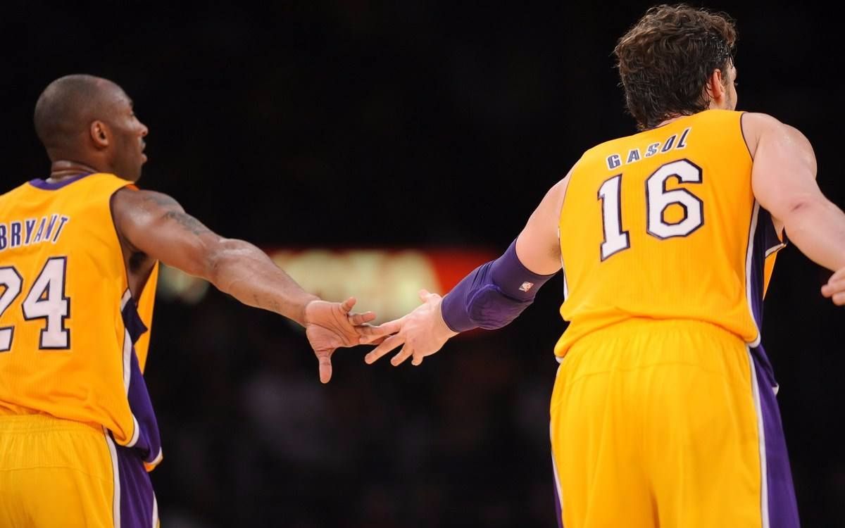 nba2kol2在防守端我可不是软蛋科比身边的好帮手历史大加索尔抓帽集锦