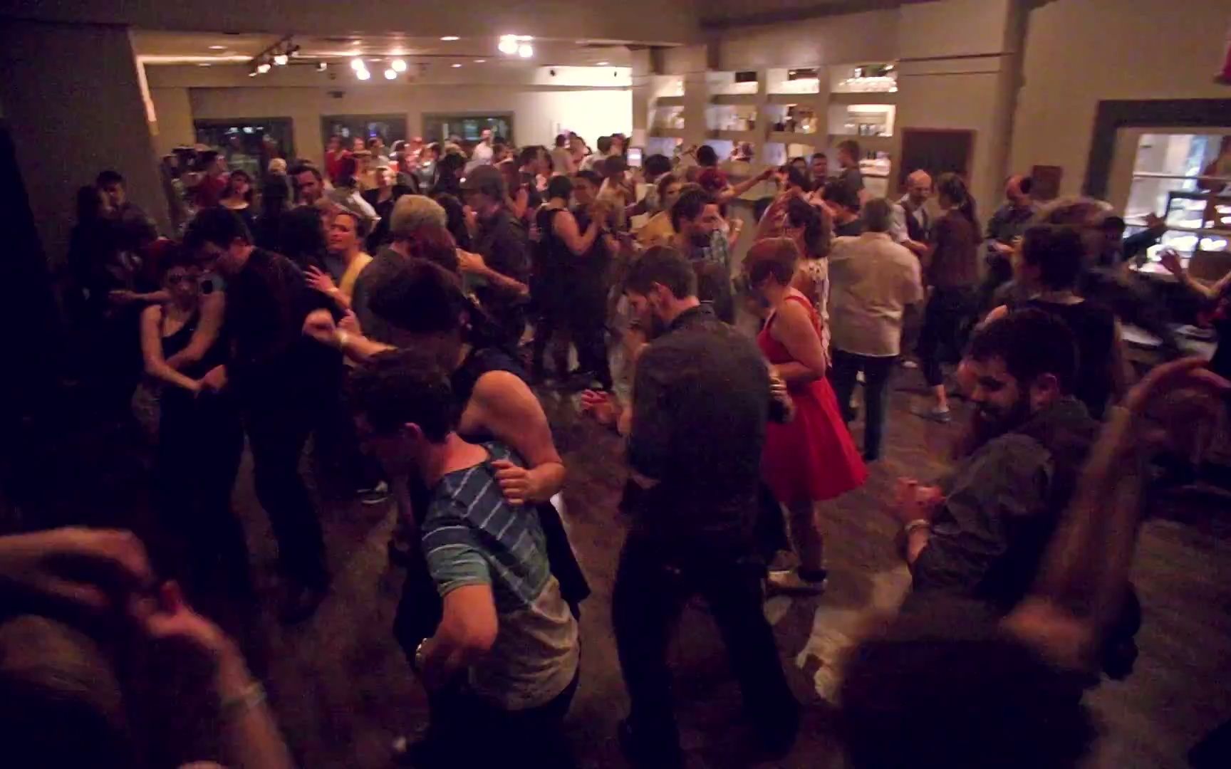 [图]Winter Blues 2015 Social Dancing at the Bavarian Pretzel Factory