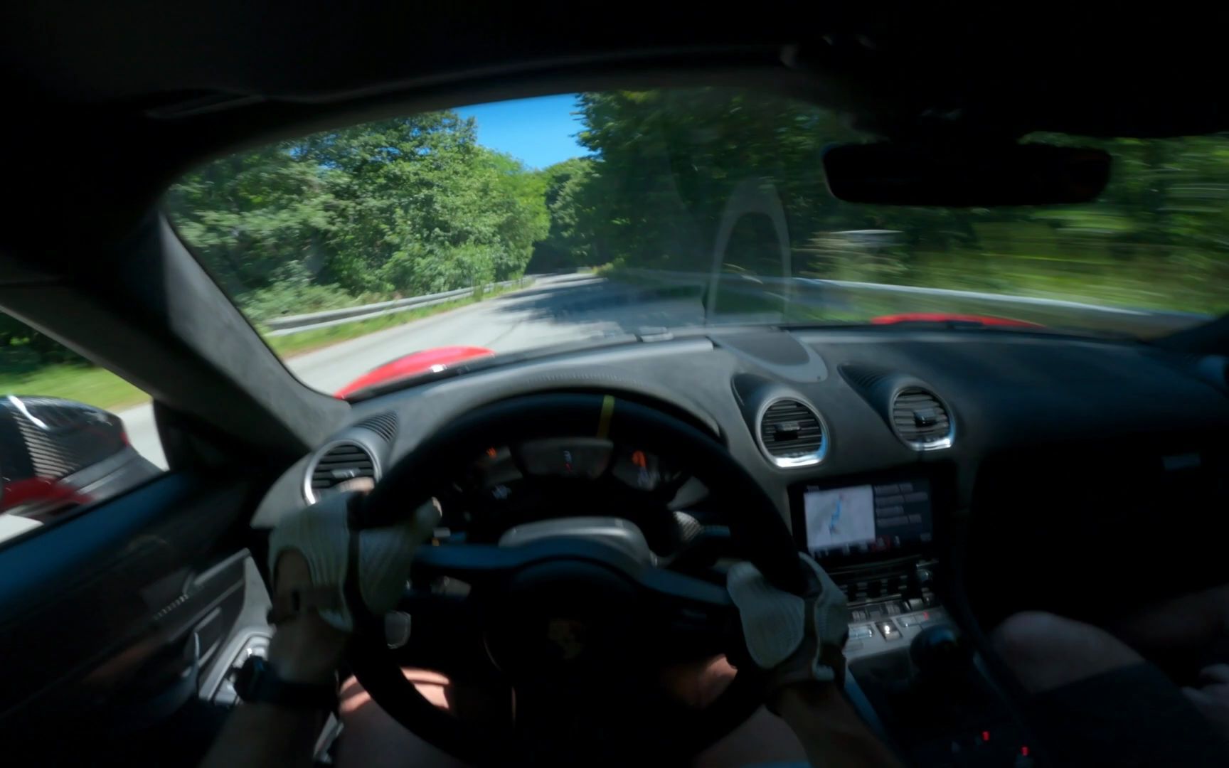 [图]Porsche GT4 RS: Drive it like you stole it