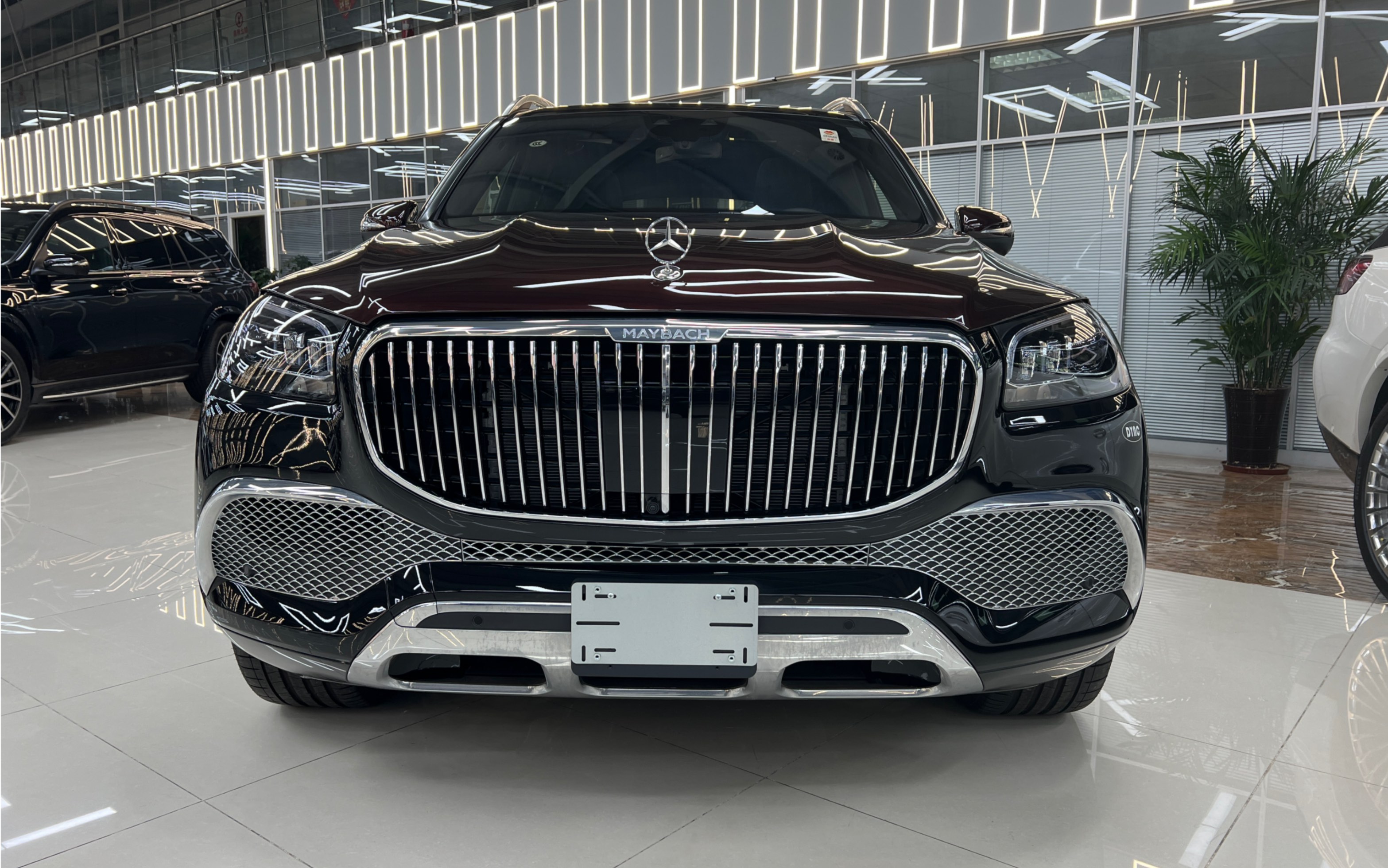 全新一代奔驰迈巴赫gls600它来喽