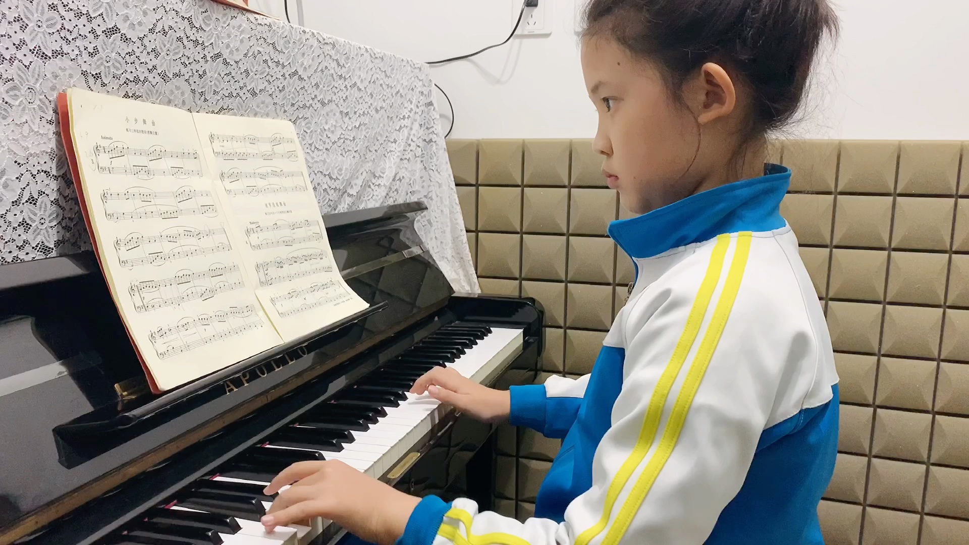 这个宝宝这周回课进步很大一看就是努力练琴的结果棒棒哒