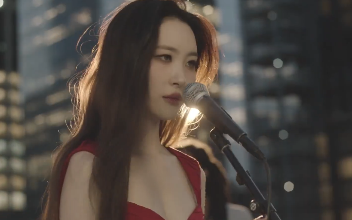 宣美收录曲childhood 1/6 black pearl乐队版live视频公开!