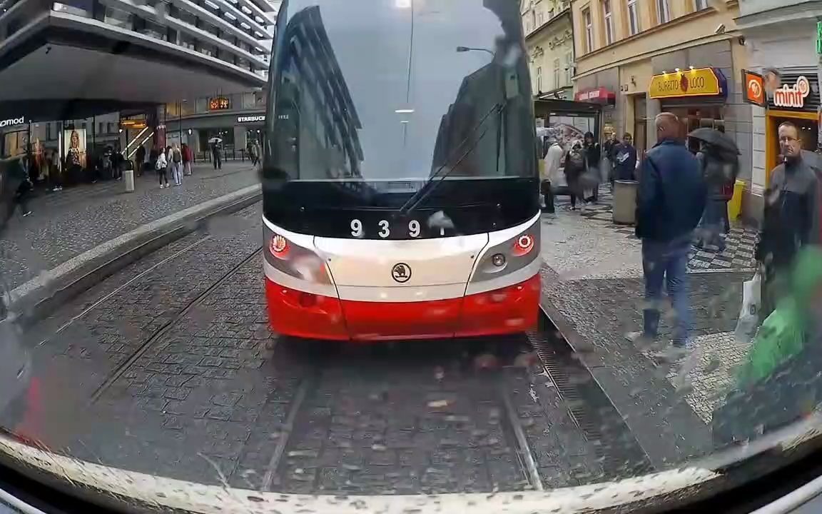 [图]有轨电车事故TRAM CRASHES