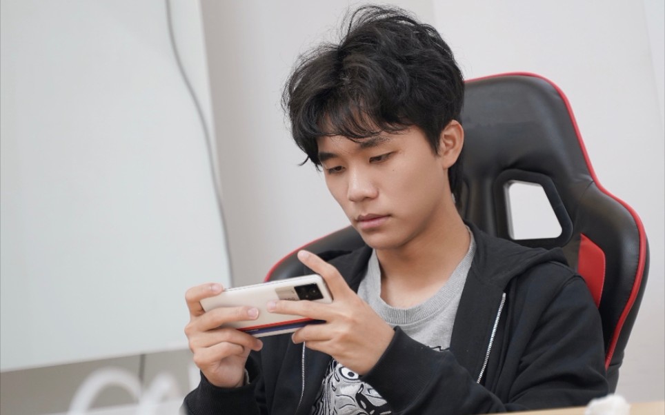萧玦】生贺|无论站在什么地方,心中仍有飞翔的方向_哔哩哔哩_bilibili