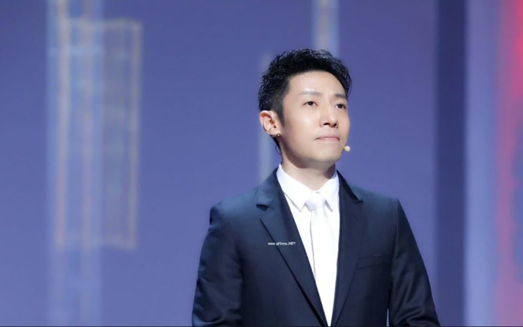 才子撒贝宁高光名场面:我为祖国发声这段话太燃了,观众热泪盈眶