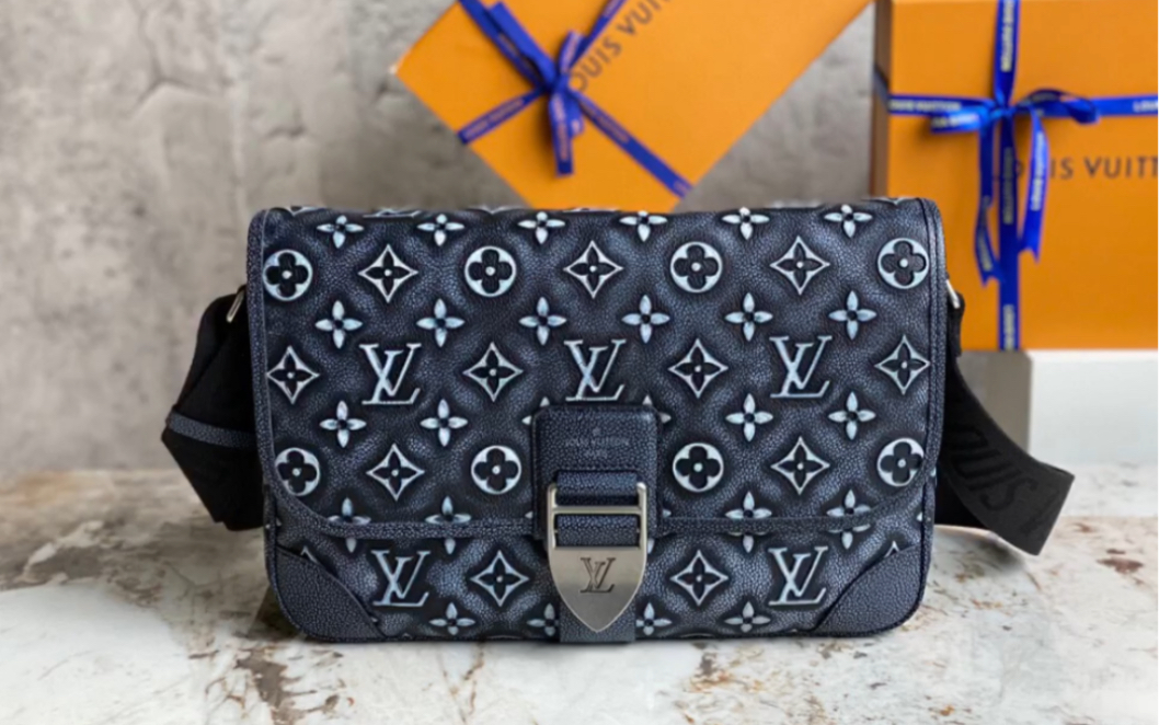 说一下高仿lv路易威登m21358黑色 男包邮差包系列 archy 中号邮差包