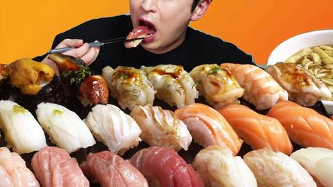 韩国富二代大口猛吃日本寿司，让人看傻眼了！这么大的寿司你能吃多少块