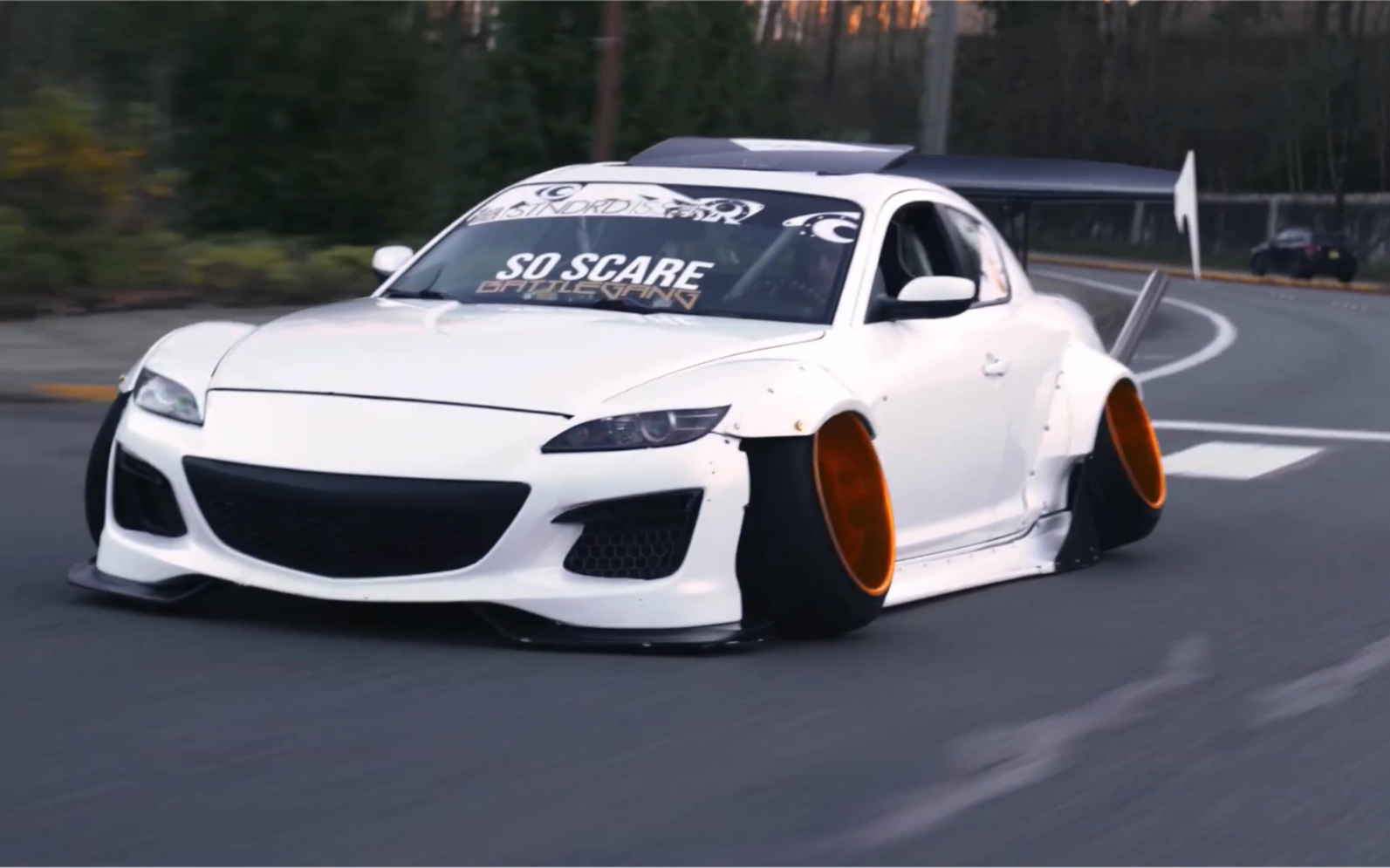 jdm马自达rx8转子引擎也可以很有姿态马自达到底会不会塞车